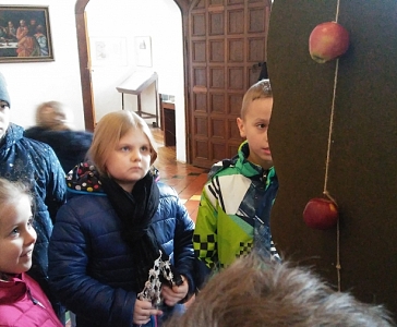 Klasy drugie w zamku